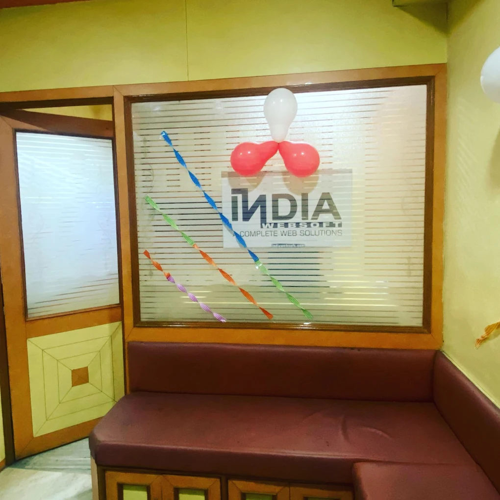 India Websoft - website design and development company india Logo